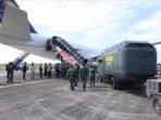 FOTO: Saat TNI Evakuasi Jemaah Haji dari Pesawat Saudi Airlines yang Diancam Bom