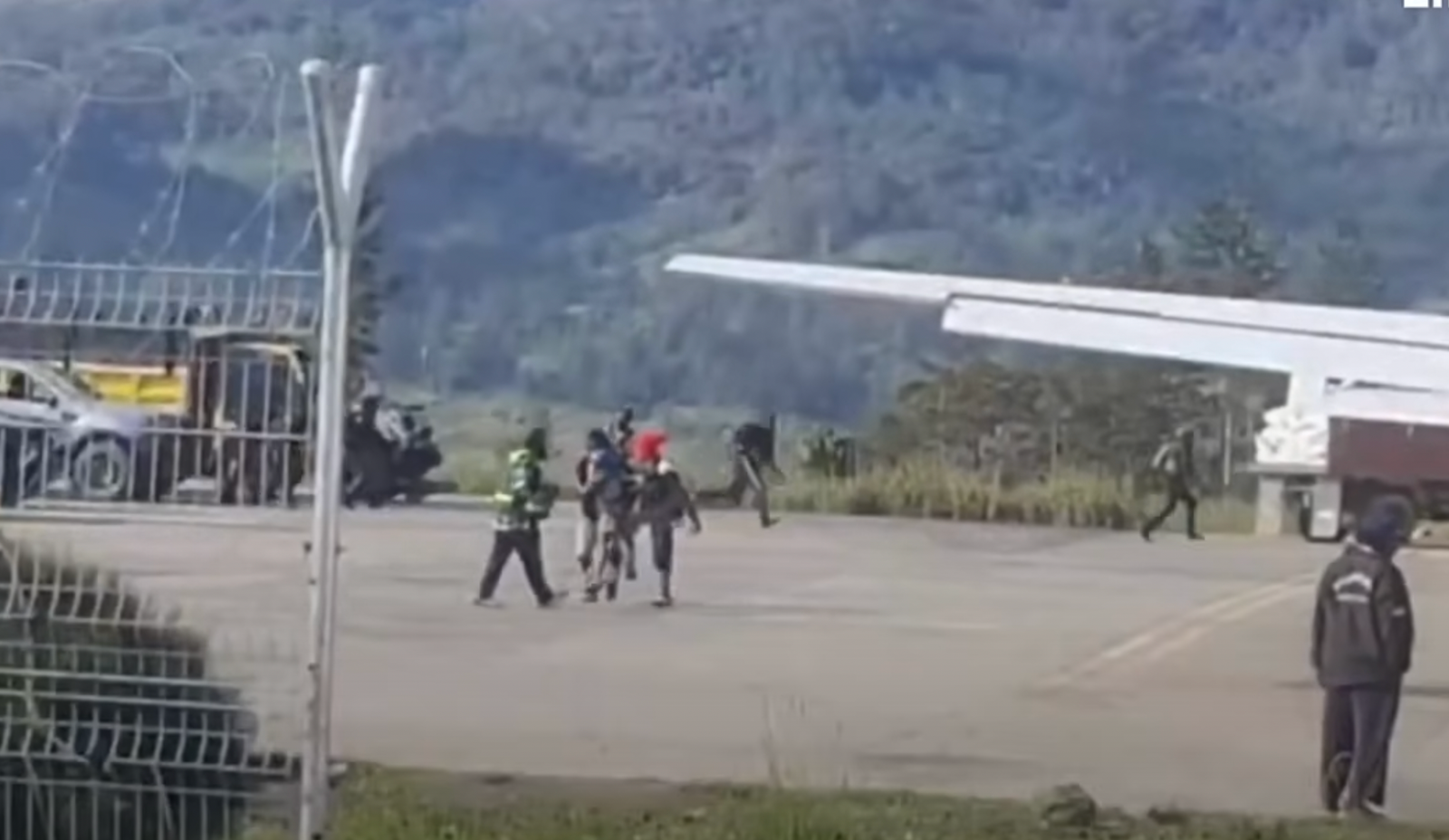 Ada Info Kontak Tembak Terjadi, KKB Serang Bandara Ilaga Papua Tengah