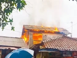 VIDEO: Ngecash HP Ditinggal, Diduga Penyebab Kebakaran di Bogor Selatan