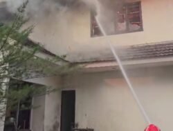 Kebakaran Gedung Terapi Keluarga, Karyawan Panik
