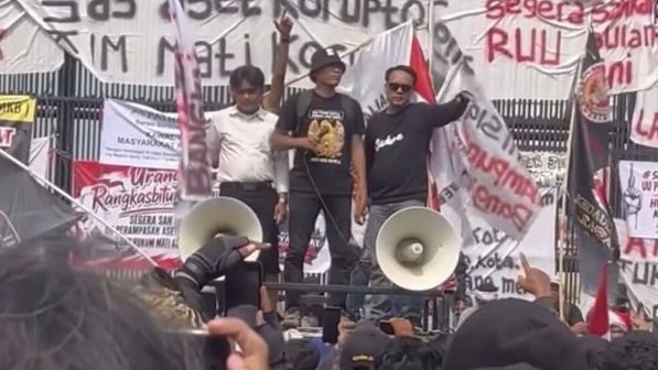 Demo Jakarta Hari Ini 27 Agustus di Gedung DPR RI. 