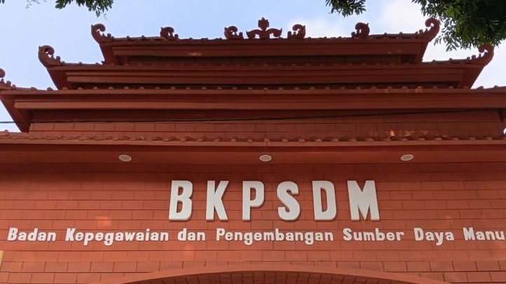 Geledah Kantor BKPSDM dan Bappenda Kabupaten Bogor, Rombongan KPK Bawa Sejumlah Koper