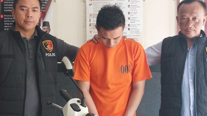 Pura-pura Numpang Nginap, Pria di Gunungputri Nekat Gasak Motor hingga HP Milik Temannya