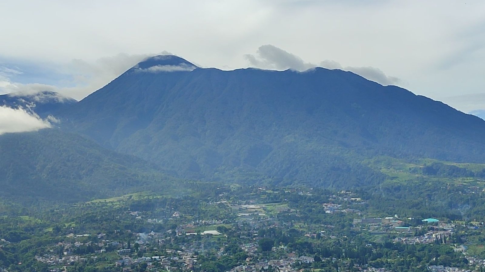 Ilustrasi: Kawasan Agro Wisata Gunung Mas di kaki Gunung Gede Pangrango