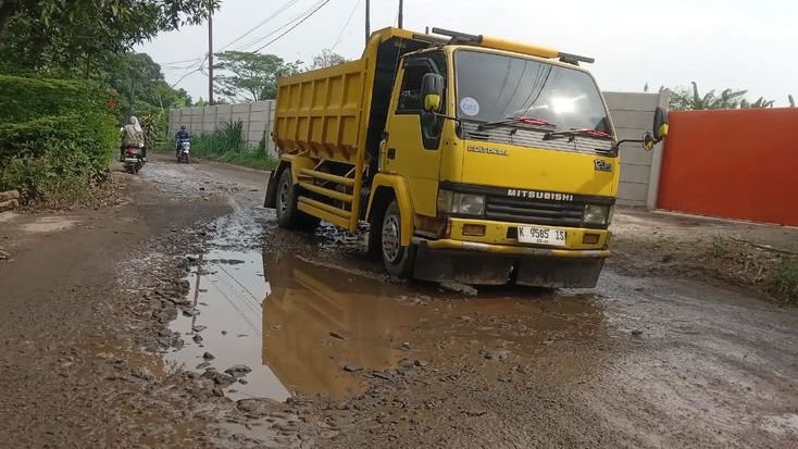 Akhirnya! Rusak Puluhan Tahun, Jalan Cicangkal-Legok Rumpin Bakal Direkonstruksi dengan Anggaran Rp2,7 Miliar