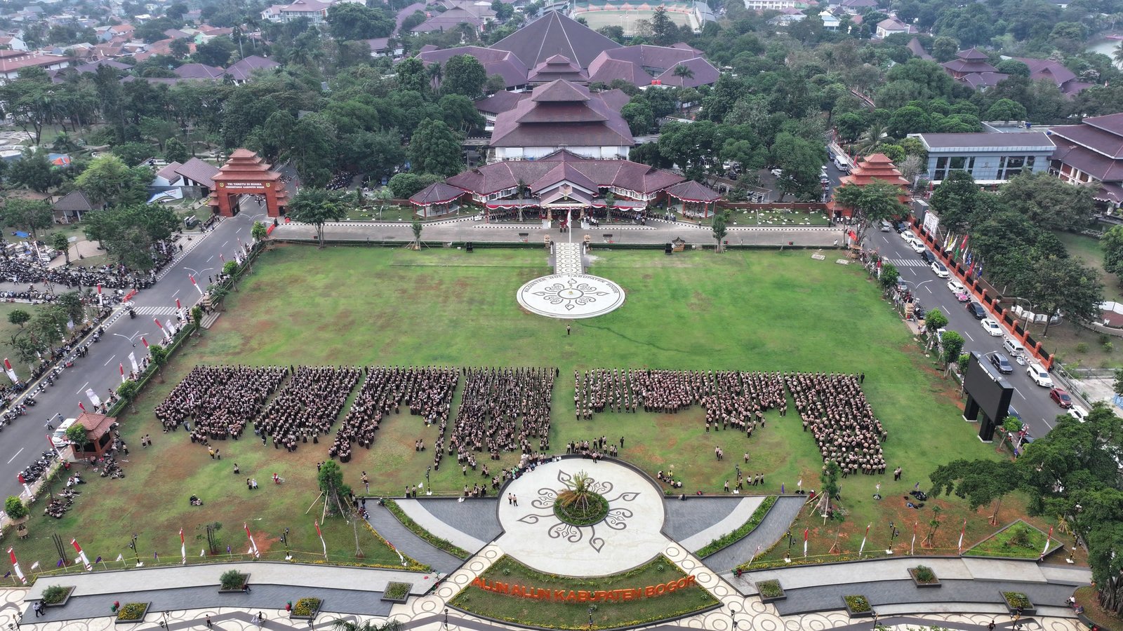 Peringatan ke-65 hari Pramuka tingkat Kabupaten Bogor, di Alun-Alun Kabupaten Bogor, Cibinong, Rabu, 26 Agustus 2026. 
