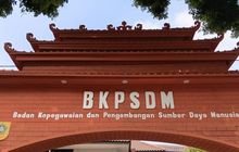 Geledah Kantor BKPSDM dan Bappenda Kabupaten Bogor, Rombongan KPK Bawa Sejumlah Koper