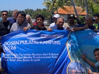 Dospulkam 2026 IPB University Bersinergi dengan Biorock Indonesia Kenalkan Metode Pengamatan Terumbu Karang Terstandar di Desa Sumber Klampok Bali