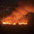 Penampakan Kebakaran Kebun di Cibungbulang, Api Merambat ke TPA Galuga