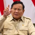 Prabowo Subianto saat berdiskusi membahas pengelolaan lahan gambut
