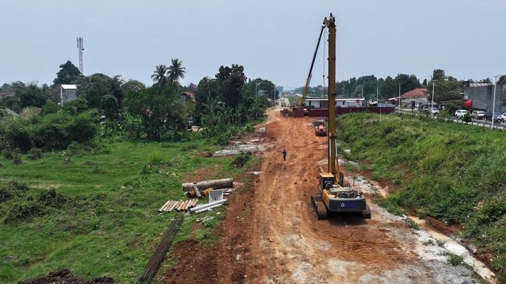 Proyek Jalan Bomang Terus Berjalan, Pemkab Bogor Sulap Lahan di Sepanjang Koridornya Jadi Pertanian Terpadu