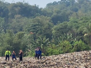 Api Dipastikan tak akan Muncul Lagi, Petugas Damkar dan BPBD Kabupaten Bogor Tetap Siaga Pantau TPA Galuga 24 Jam