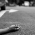 Kecelakaan di Dekat SPBU Cikabon Parung Panjang, Pengendara Motor Terjatuh hingga Tertabrak Truk