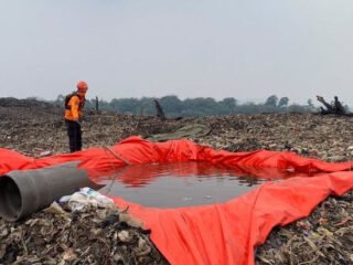 BPBD Pakai Embung dan Nozzle Otomatis untuk Dinginkan TPAS Galuga