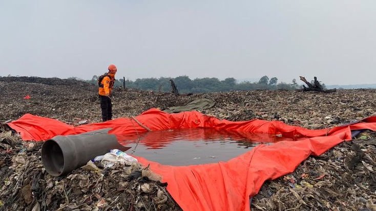 BPBD Pakai Embung dan Nozzle Otomatis untuk Dinginkan TPAS Galuga