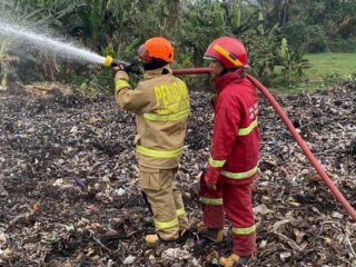 Hari ke-12, Pendinginan TPAS Galuga Terus Digeber hingga 29 September