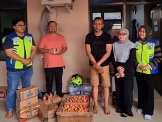 Dukung Pemadaman TPAS Galuga, Tirta Pakuan Salurkan Air Bersih dan Logistik