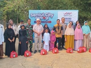 Sentul City Berbagi, Ratusan Paket Sembako Disalurkan ke Warga Citaringgul