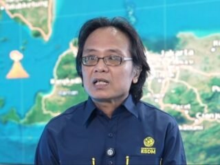 Viral Video Air Laut Surut Dikaitkan dengan Erupsi Anak Krakatau, Badan Geologi Beri Penjelasan