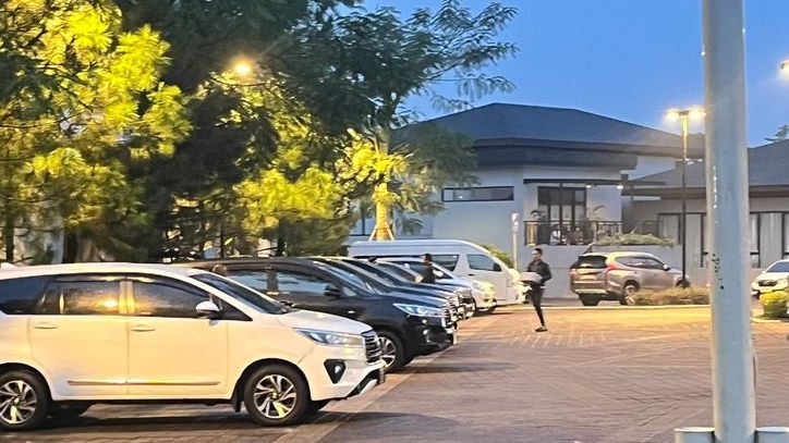 Usai 6 Jam Geledah Kantor Summarecon Bogor, KPK Bawa Koper dan Kardus