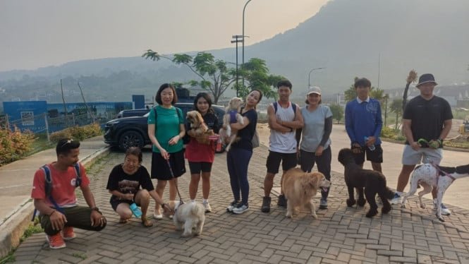 Trekking Bareng Anabul di Sentul, Cara Seru Bangun Kedekatan dengan Peliharaan