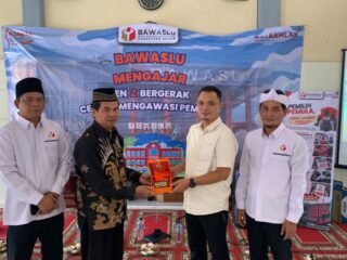 Bawaslu Kabupaten Bogor Edukasi Pemilih Pemula Lewat Program Bawaslu Mengajar