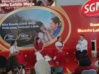 SGM Eksplor Gaungkan Kampanye Bunda Lebih Maju di Stasiun Bogor, Hadirkan Yura Yunita