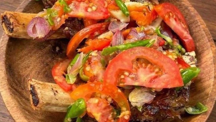 Pencinta Kuliner Bogor Wajib Coba! Kampung Iga Sajikan Iga Maranggi, Nasi Pedas Iga hingga Sop Remaja