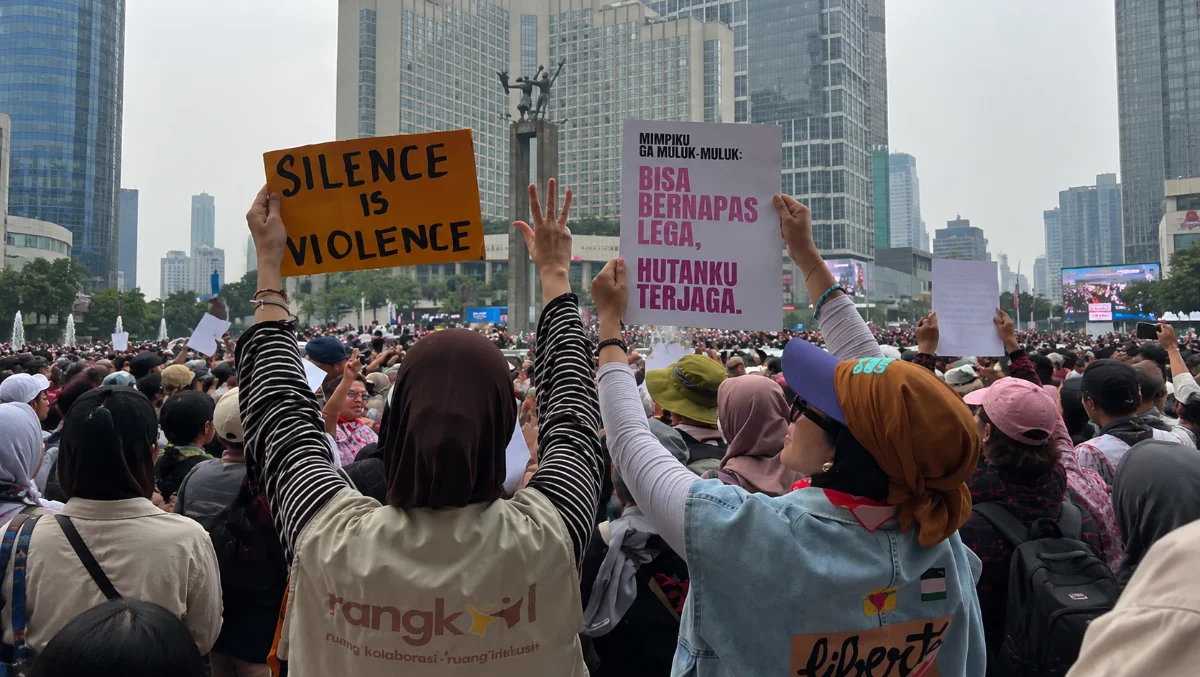 Zaskia Adya Mecca dan sejumlah figur publik dalam aksi demonstrasi #IndonesiaSadar di Bundaran HI, Jakarta