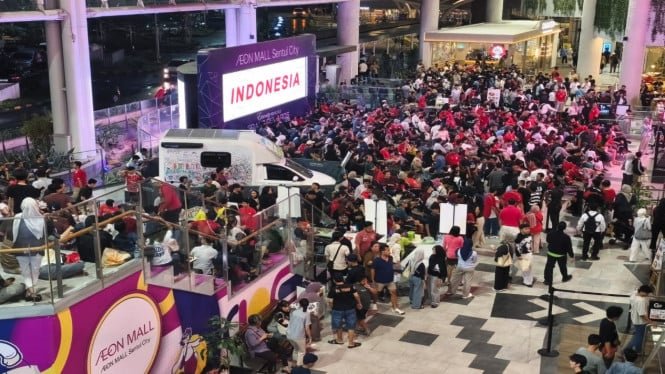 Lautan Merah Putih Penuhi AEON Mall Sentul City, Warga Tegang Ikuti Final Indonesia vs Thailand