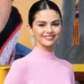 Selena Gomez akui vape ubah suara karena nikotin